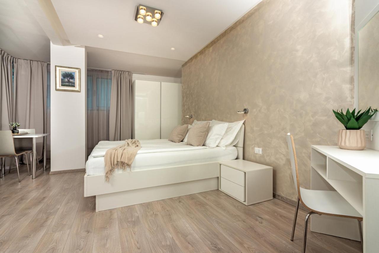 Apartments Lovret Flowers Split Luaran gambar
