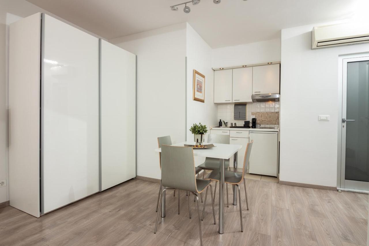 Apartments Lovret Flowers Split Luaran gambar