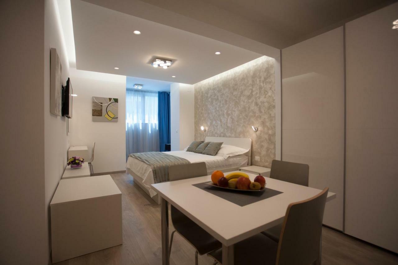Apartments Lovret Flowers Split Luaran gambar