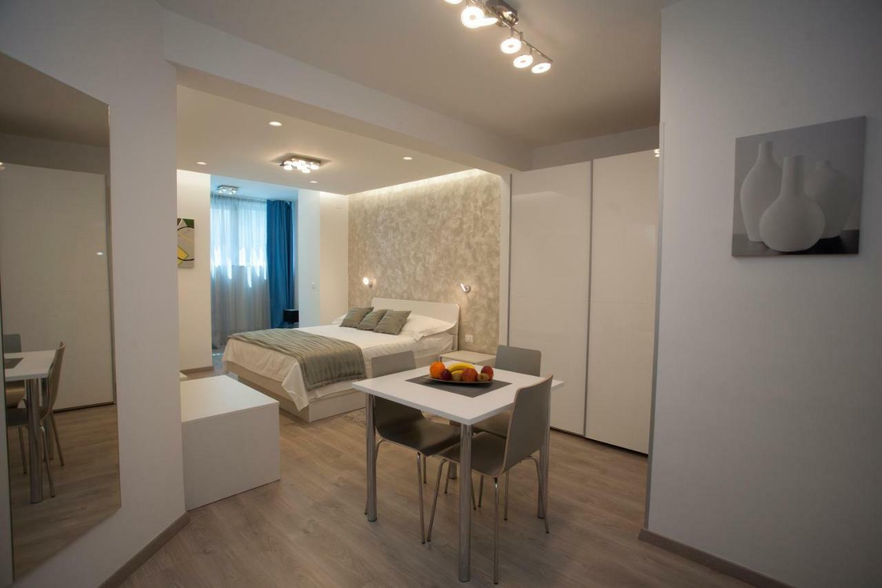 Apartments Lovret Flowers Split Luaran gambar