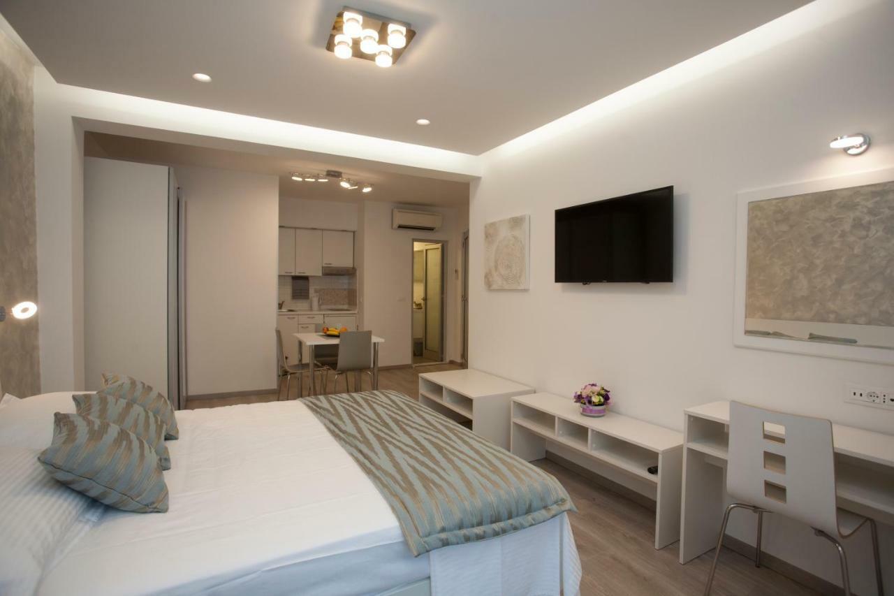Apartments Lovret Flowers Split Luaran gambar